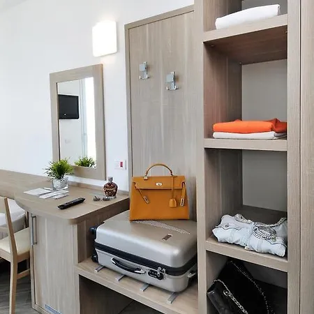 Atlantic & Hotell Gabicce Mare
